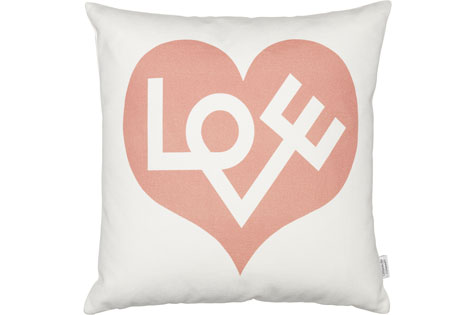 Graphic Print Pillows - Love | alvaluz.com
